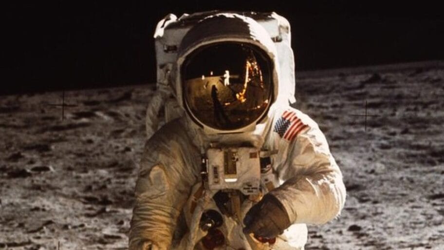 101773914 hi007344389