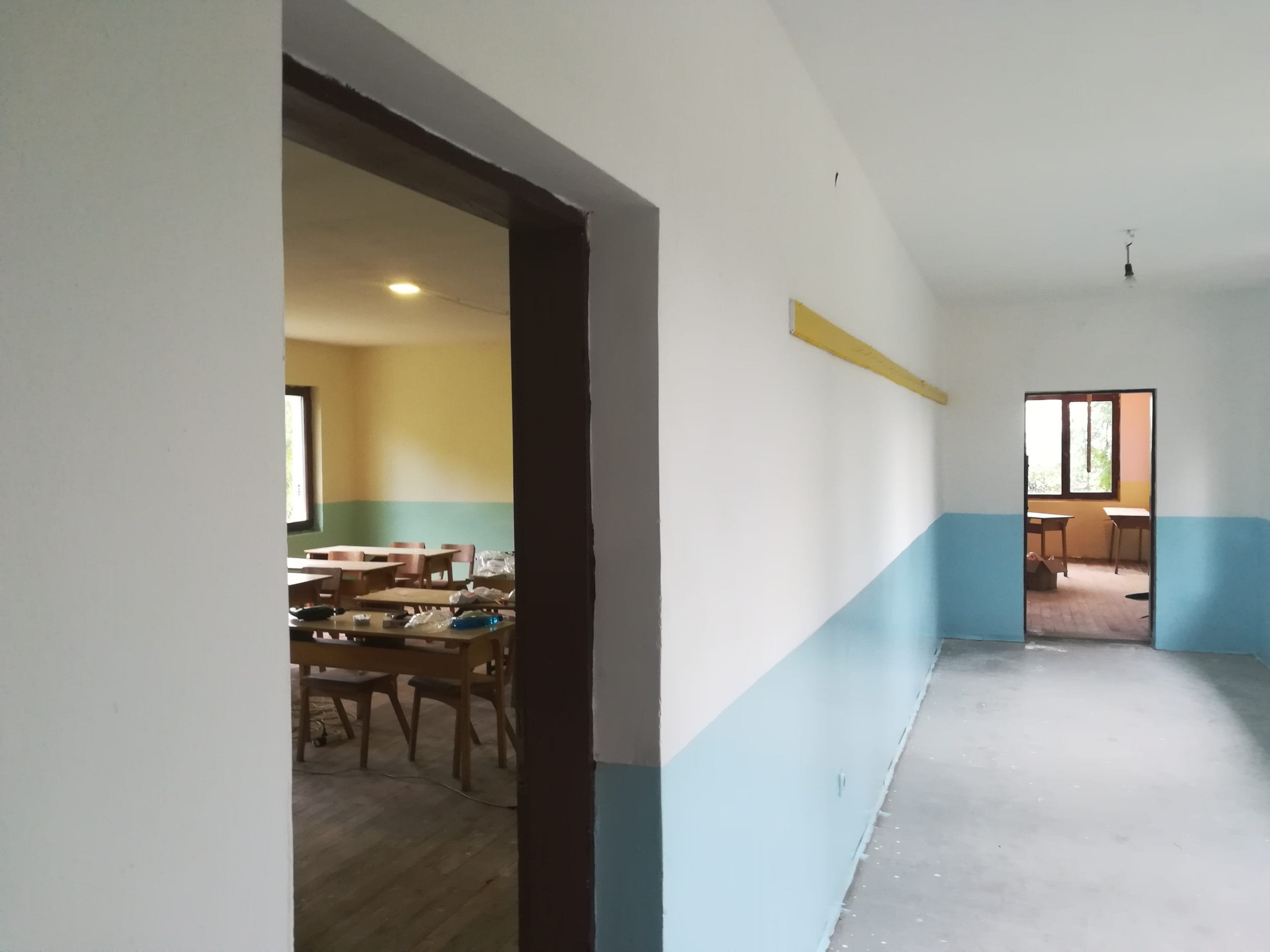 "Rotarijanci" uredili i okrečili školu u merošinskom selu Biljeg 1 Osnovna skola Jastrebacki partizani Biljeg foto Rotarakt klub Nis scaled