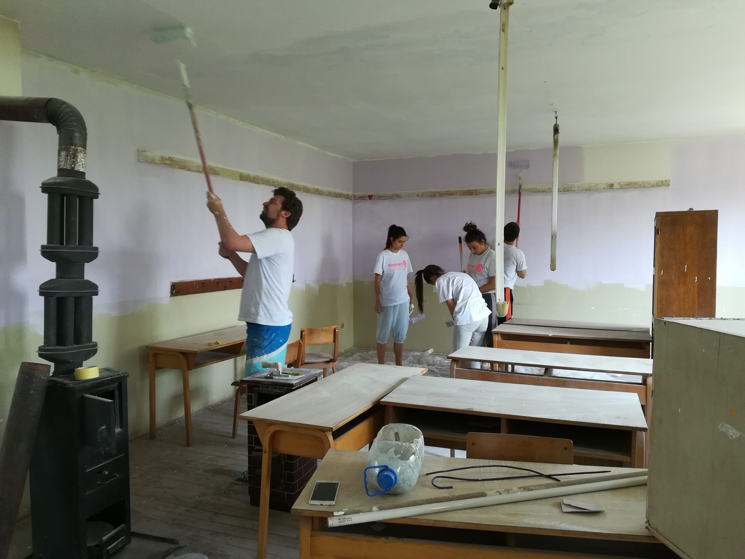 Uredjenje Osnovne skole Jastrebacki partiyani Biljeg foto Rotarakt klub Nis scaled