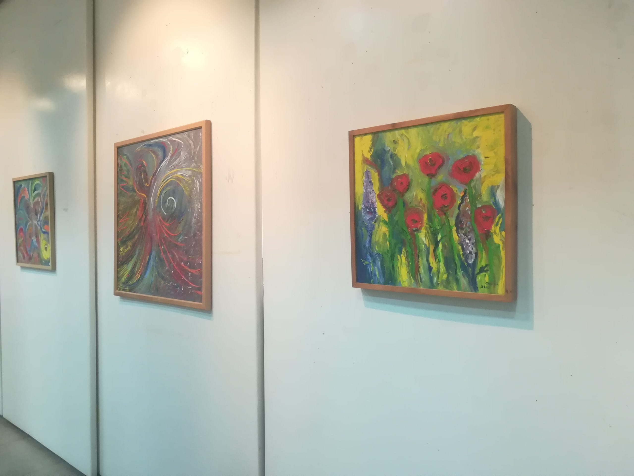 "Svet slika" slovačkog autora od večeras u Sinagogi 1 Izlozba slika Moj svet u slikama 4 Sinagoga foto Juzne vesti Milica Jovanovic scaled