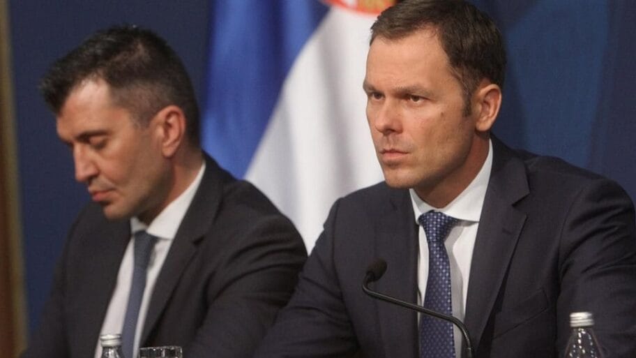 103376144 31461446 b