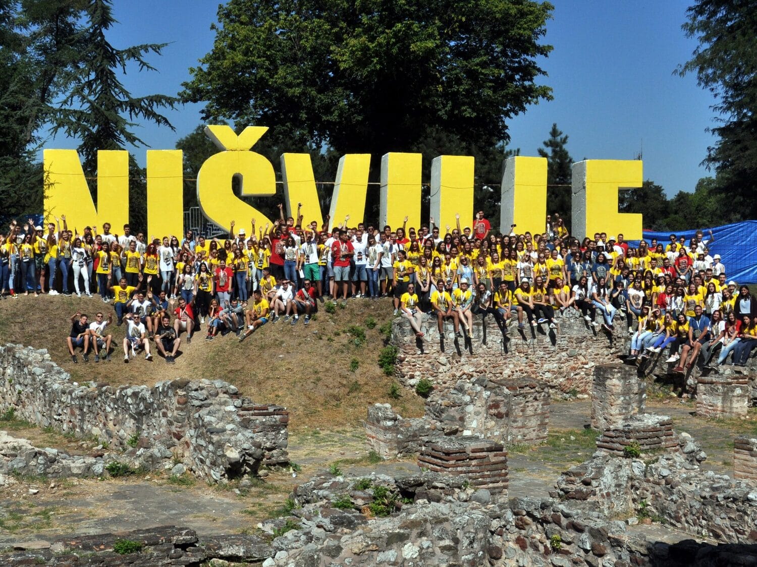 "Nišvil" ukida stejdž za mlade i smanjuje broj volontera jer Ministarstvo nije dalo pare 1 volonteri foto zoran ciric scaled