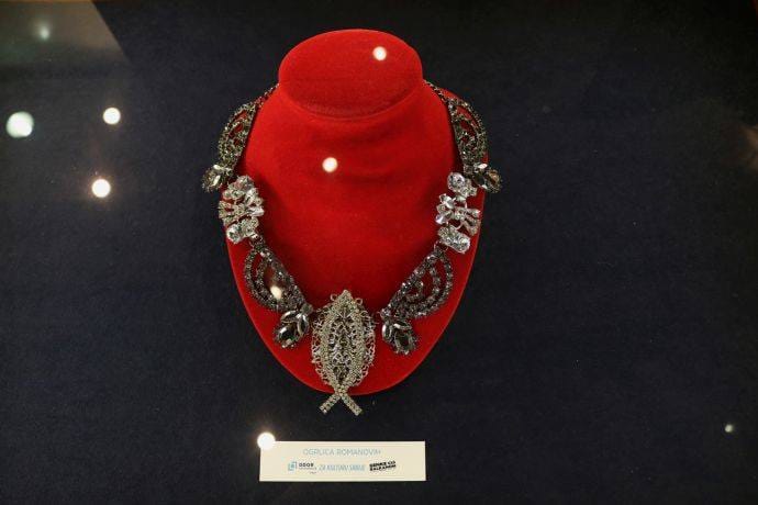 Senke nad Balkanom kostimi foto LKC