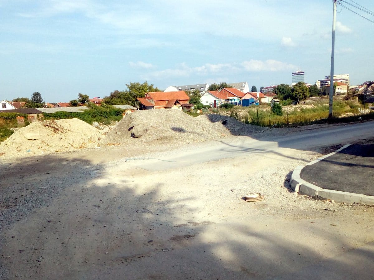 Daniciceva neasfaltiran deo foto citalac