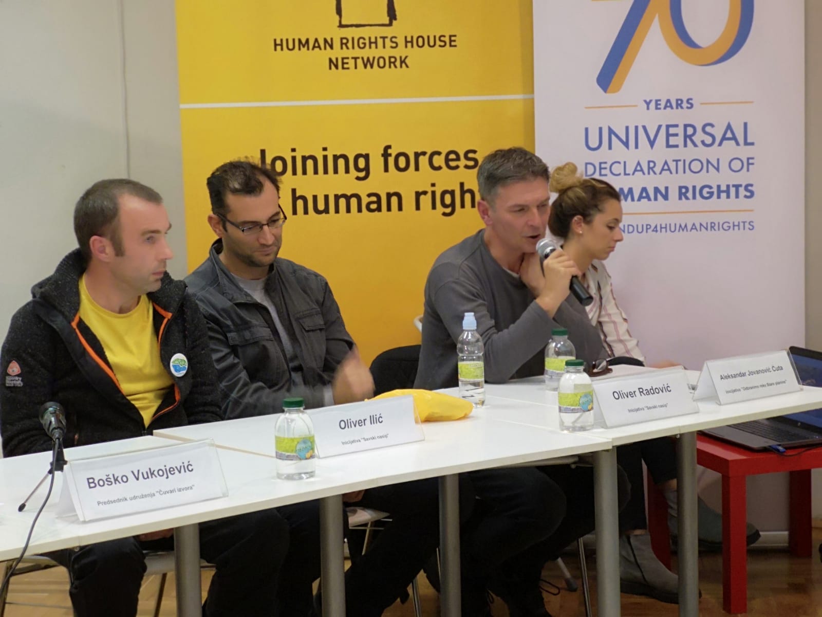 tribina u beogradu foto cuvari izvora