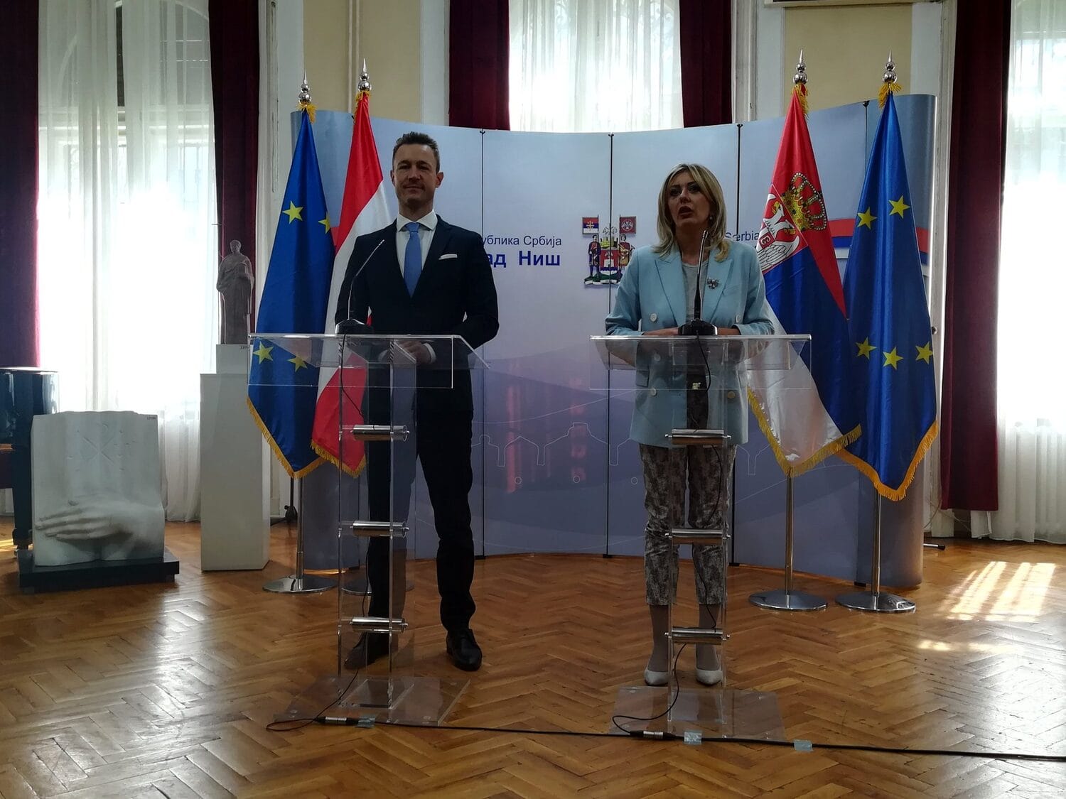 Jadranka Joksimovic i Gernot Blumel foto Juzne vesti Milica Jovanovic scaled