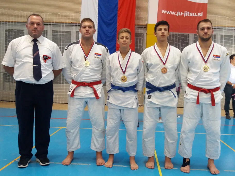 Dziu Dzicu klub nif aleksinac slovenija foto nif