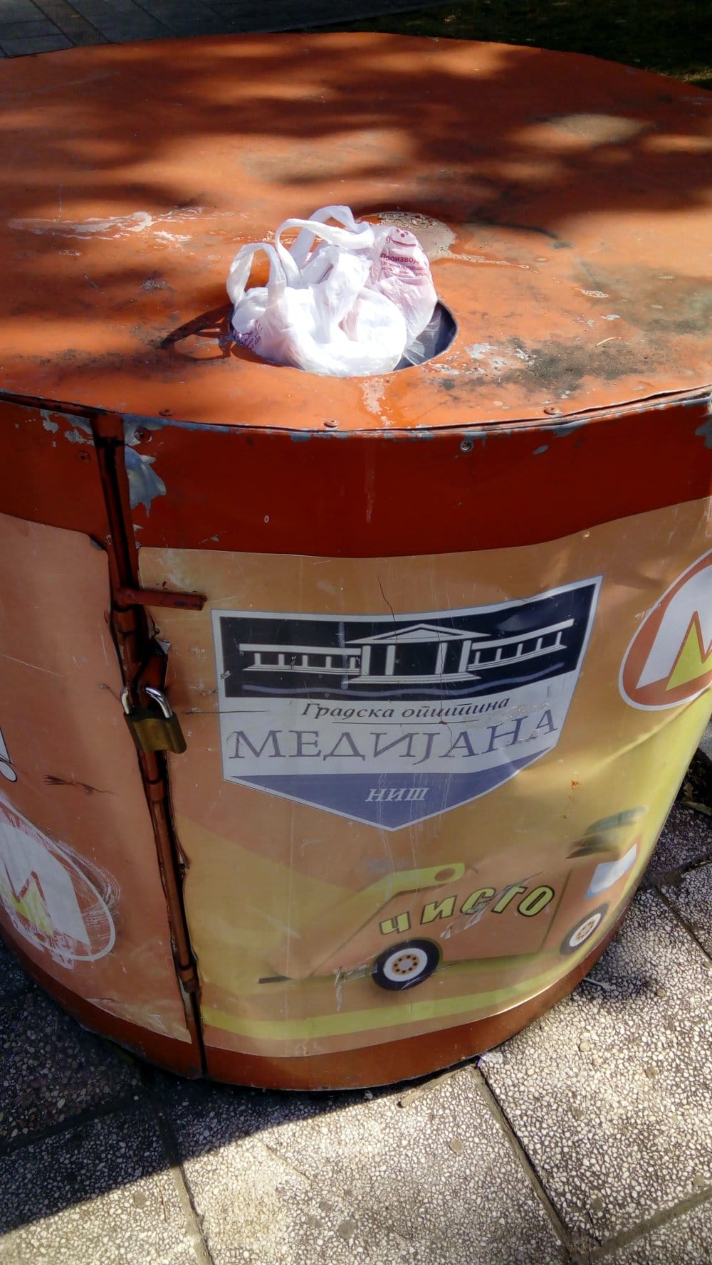 Pun kontejner foto citalac