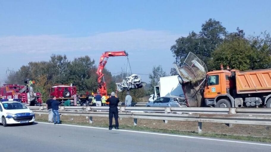 Stravični bilans saobraćajnih nesreća: Vozači brži od života 13 103792188 31668308 b