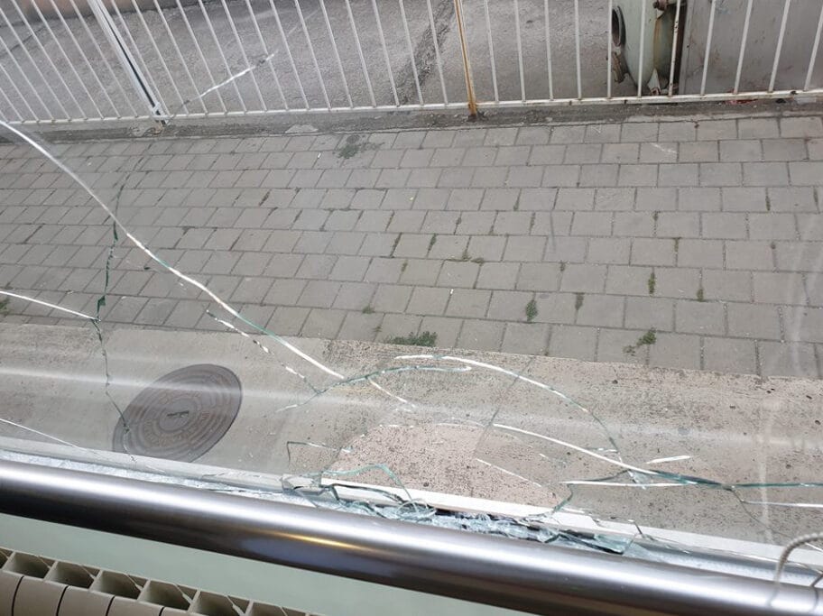 Staklo dom zdravlja presevo foto im