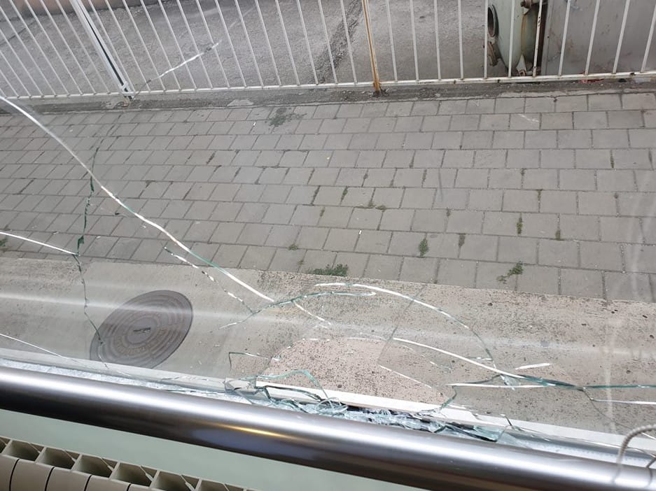 Staklo dom zdravlja presevo foto im