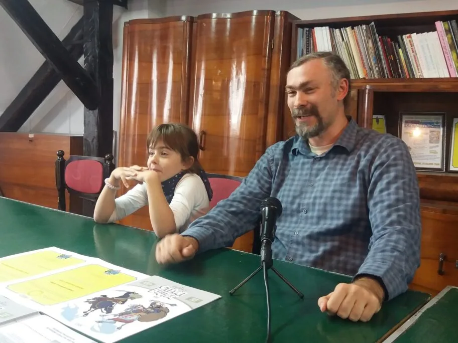 Stripovi leskovačkog autora štampaju se u Francuskoj, SAD-u i Kini 10 Marko i Iva oktobar 2018 foto Bojana Anti