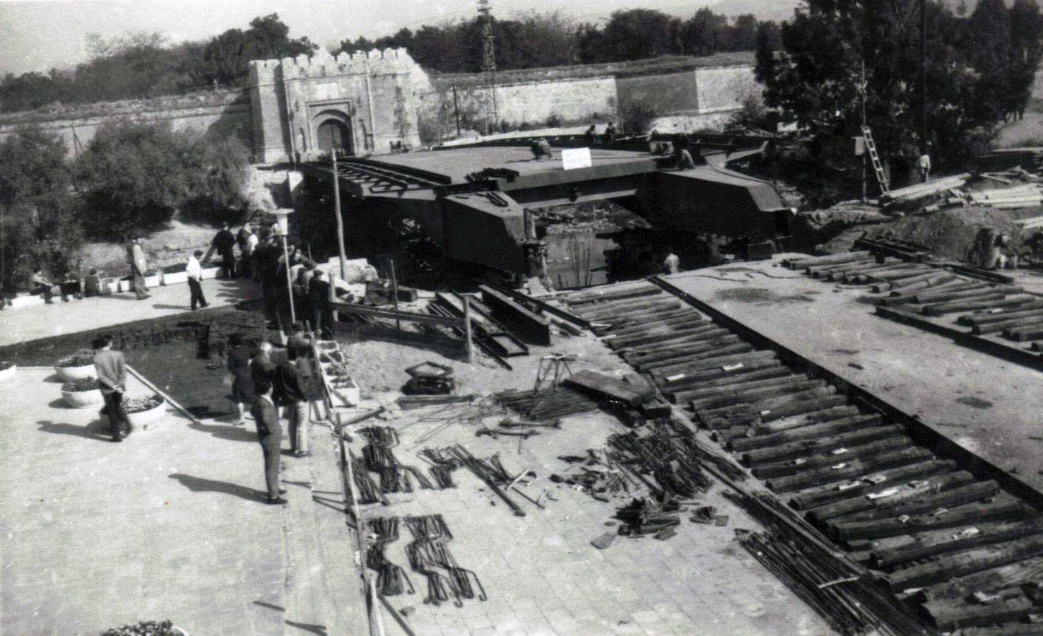 1961-1962-Gradnja-celicnog-mosta-2