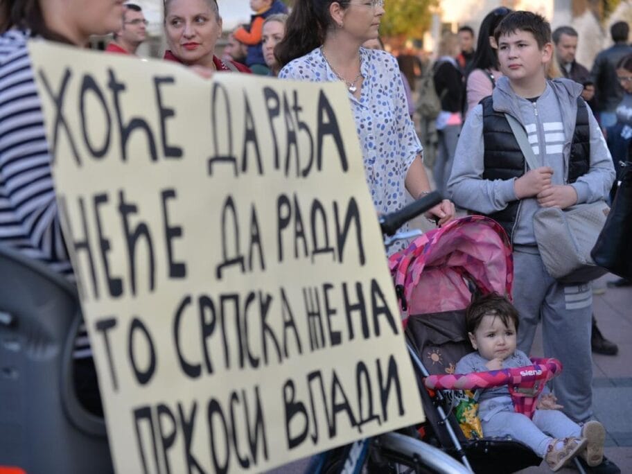 Protest mame su zakon foto vanja keser 2