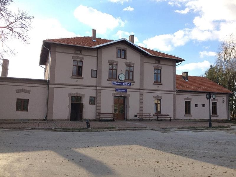 Ponovo se prodaju vozne karte u Vranju i Vranjskoj Banji 10 Zeleznicka stanica Vranje foto i m