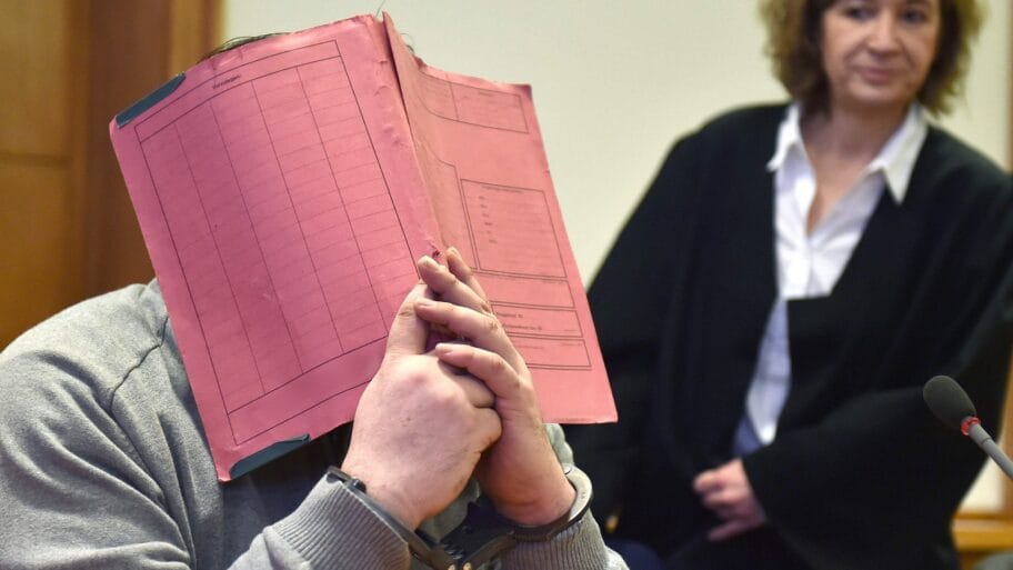 Nemačka: Bivši medicinski tehničar osumnjičen za više od 100 smrti 11 104093919 050240965