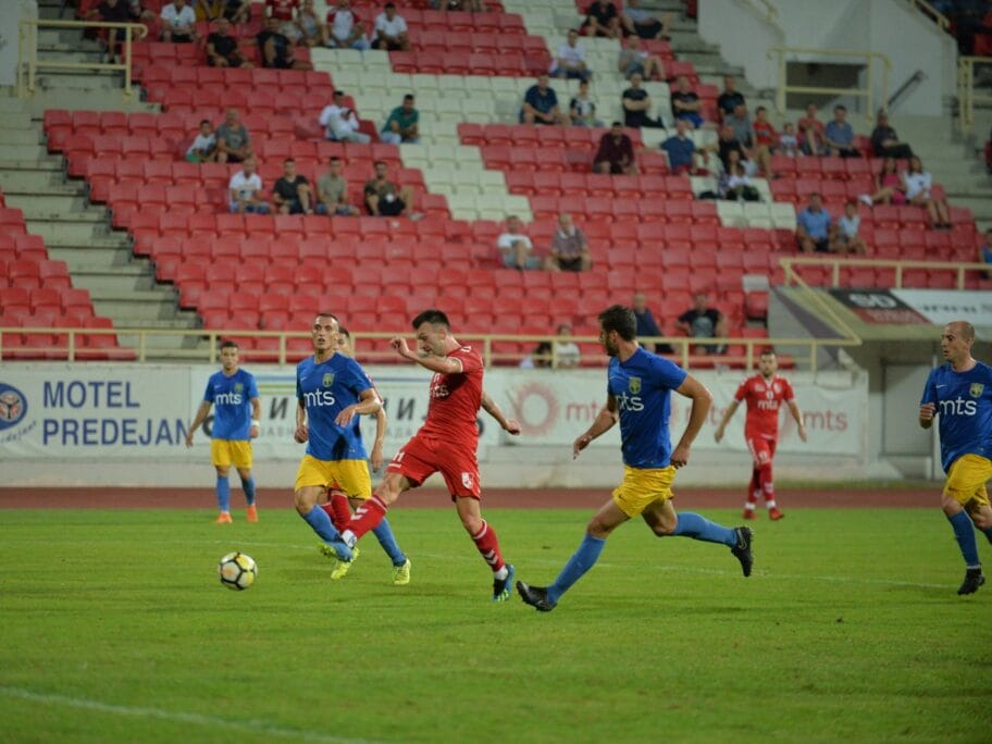 Dinamo i Radnik igraju prijateljski meč u Vladičinom Hanu 2 Stanisavljevic Radnicki Dinamo fudbal Cair foto Vanja Keser