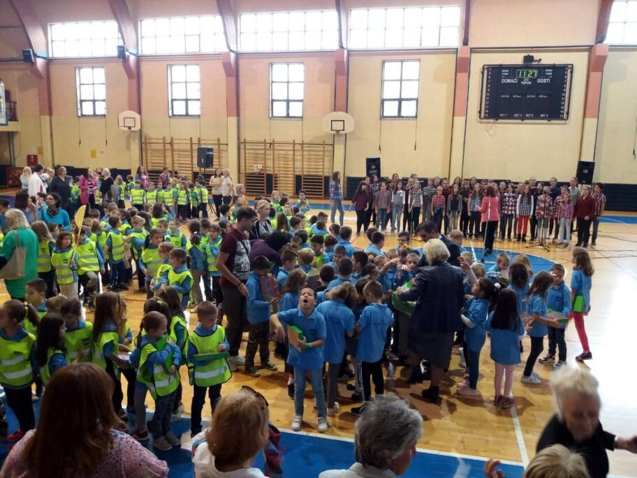 Uniforme prvaci foto Opstina Medijana