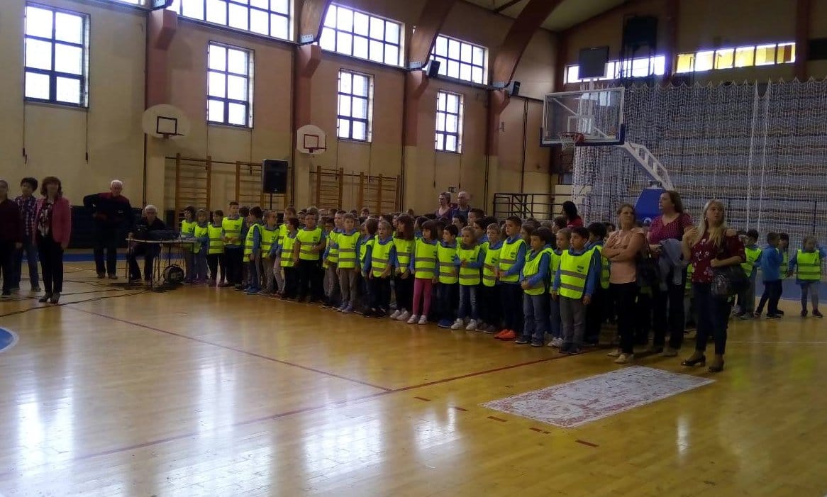 Uniforme prvaci1 foto Opstina Medijana