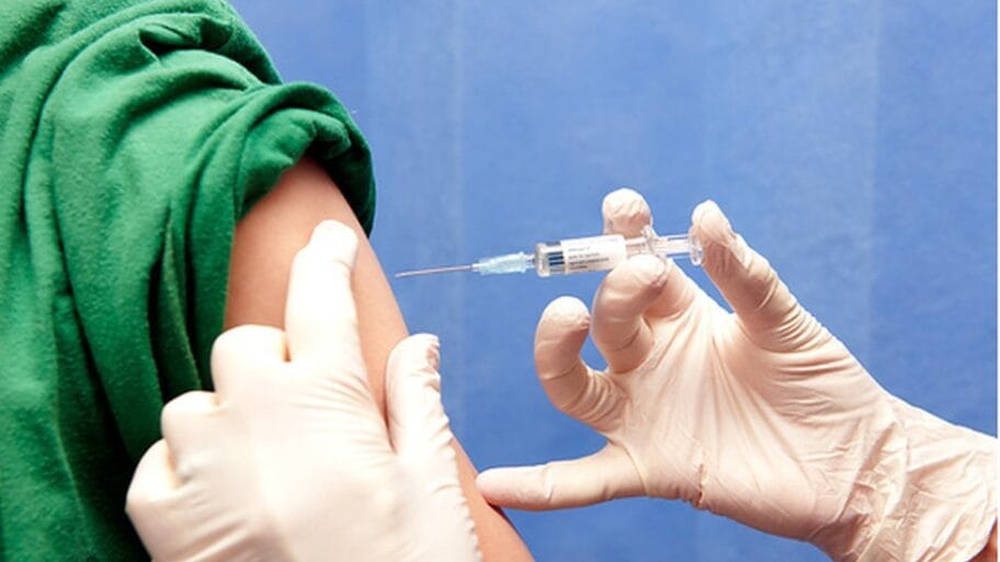 104047928 c0199695 mmr vaccination spl 1