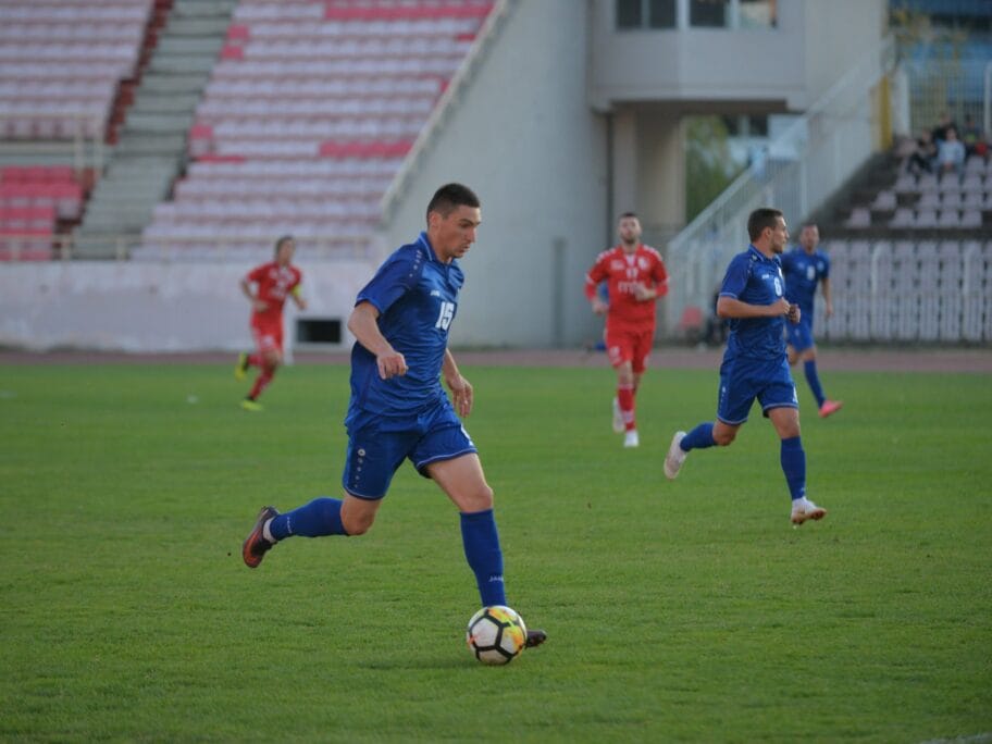 Različita viđenja dva trenera pred superligaški pčinjski derbi 19 Radnik Radnicki Cair fudbal foto Juzne vesti Vanja Keser
