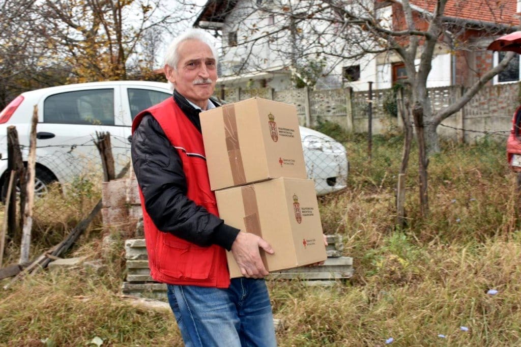 Paketi-za-siromasne2;-foto:-gradski-sajt