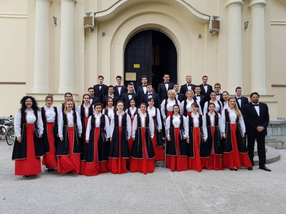 Akademski hor foto SKC Nis