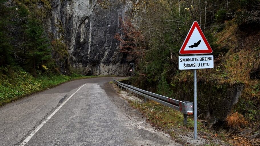 104196593 004ponikva znak