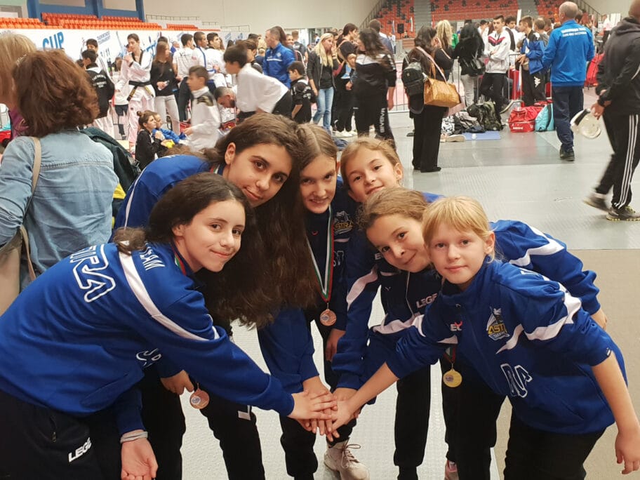 takmicarke tk astra nis foto as