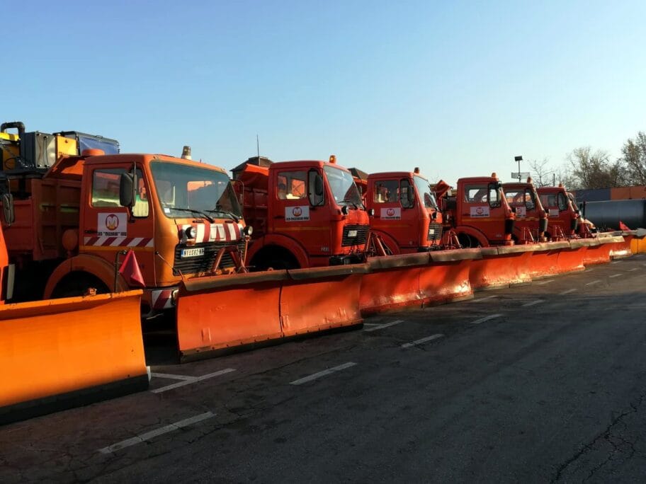 Kamioni sa raonicima JKP Mediana novembar 2018 foto JV