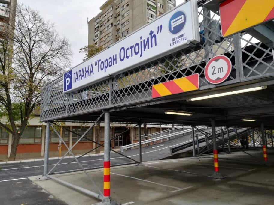 Javna garaza novembar 2018 foto JV J A