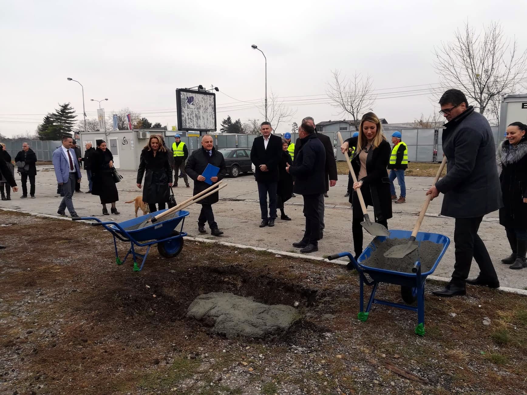 Kamen-temeljac1;-foto:-JV