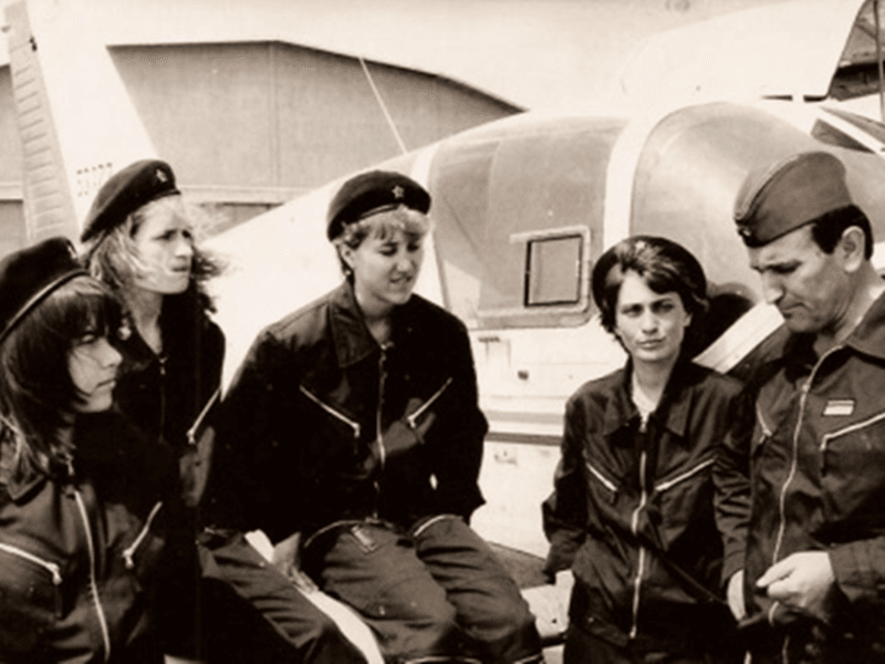 Prve zene piloti foto Udruzenje zena letaca