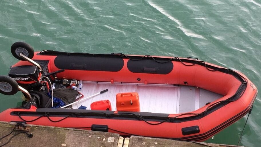 Iranski migranti: Preko Surčina do Dovera 17 104466330 doverboat