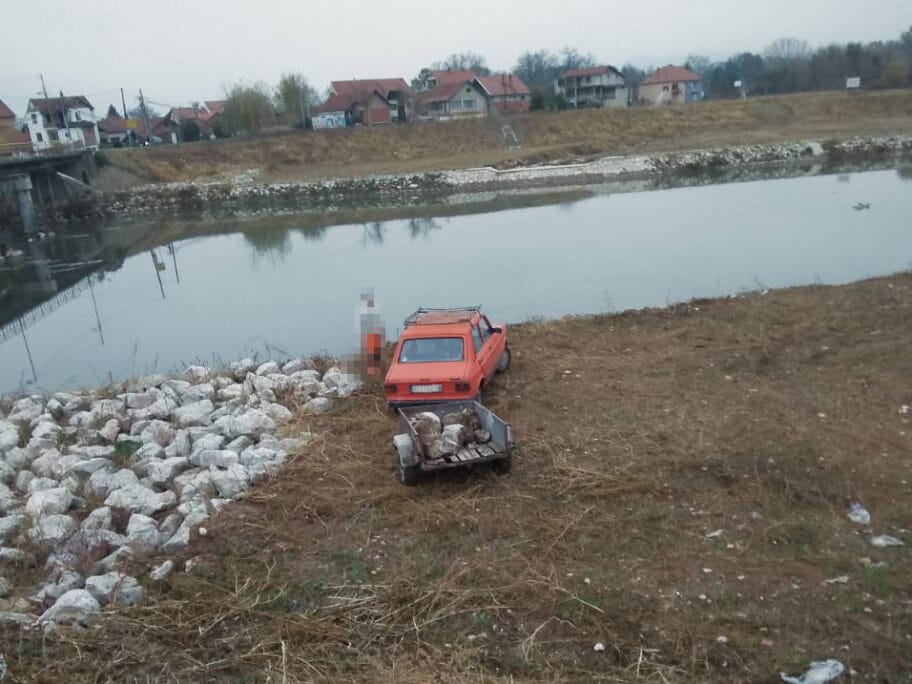 kradja kamena2 foto dc