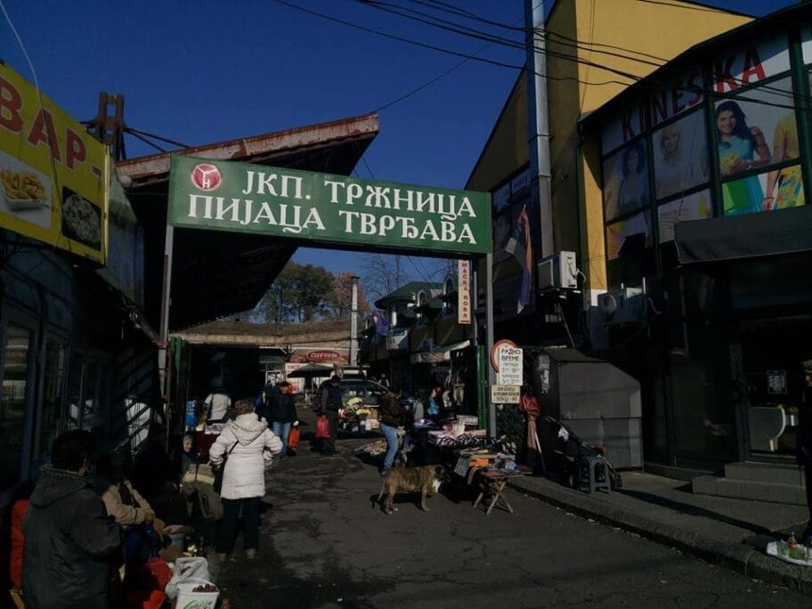 pijaca tvrdjava jkp trznica foto jv