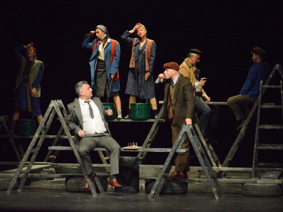 Predstava Razvojni put Bore Snajdera foto Narodno pozoriste