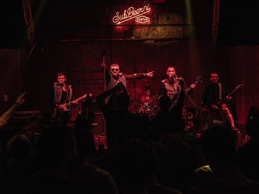 Bolesna stenad Promo