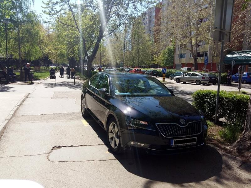 800x600 koda superb medijana foto jv