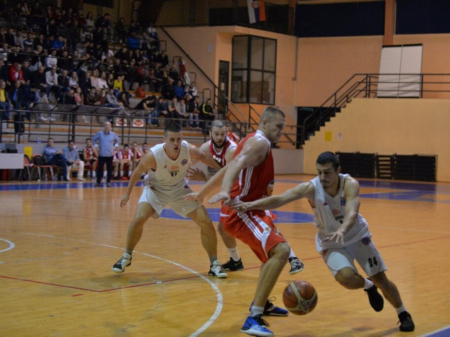 Napredak slavio u derbiju i zaposeo lidersku poziciju u Drugoj ligi 10 Konstantin Napredak kosarka foto Juzne vesti Vanja Keser