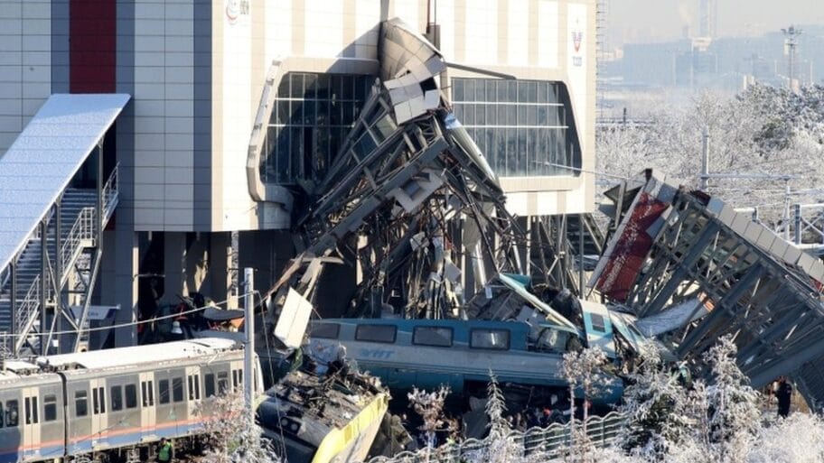 104762976 ankaratrain