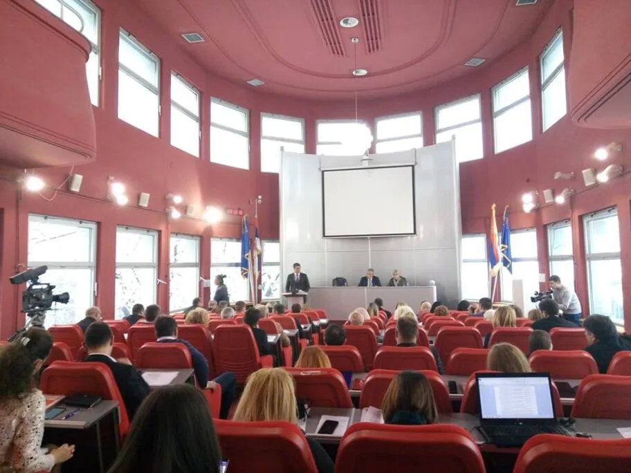 Niška opozicija predsedniku Skupštine: Bulatović troši 70% vremena, zaštitite nas od torture 7 skupstina 17 12 2018 mz