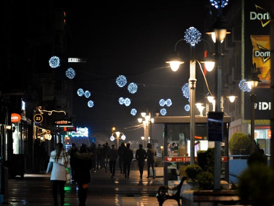 Dekoracija ulica foto Vanja Keser