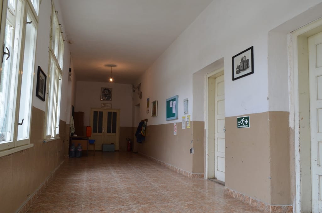 ulaz u skolu foto JV