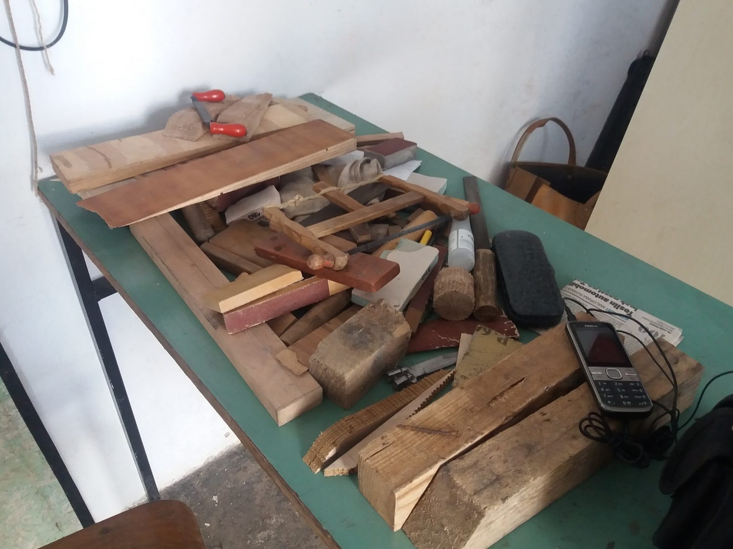 Radni sto modelara foto Bojana Antic