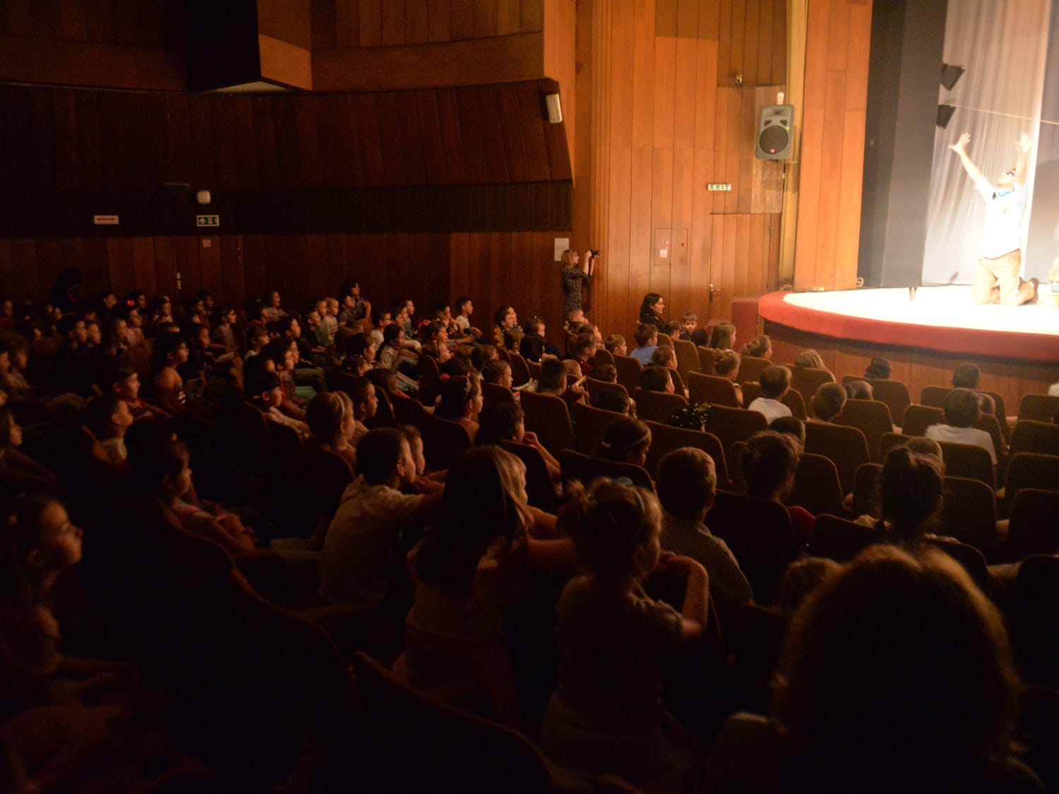 pozoriste publika foto vkeser