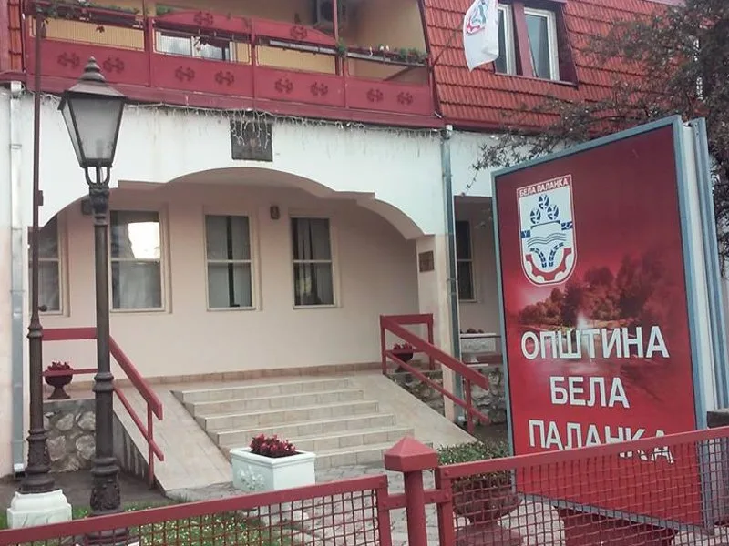 Fabrika auto-delova otvara pogon u Palanci, predsednik Opštine licitira brojem radnih mesta 17 Bela Palanka foto Lj F