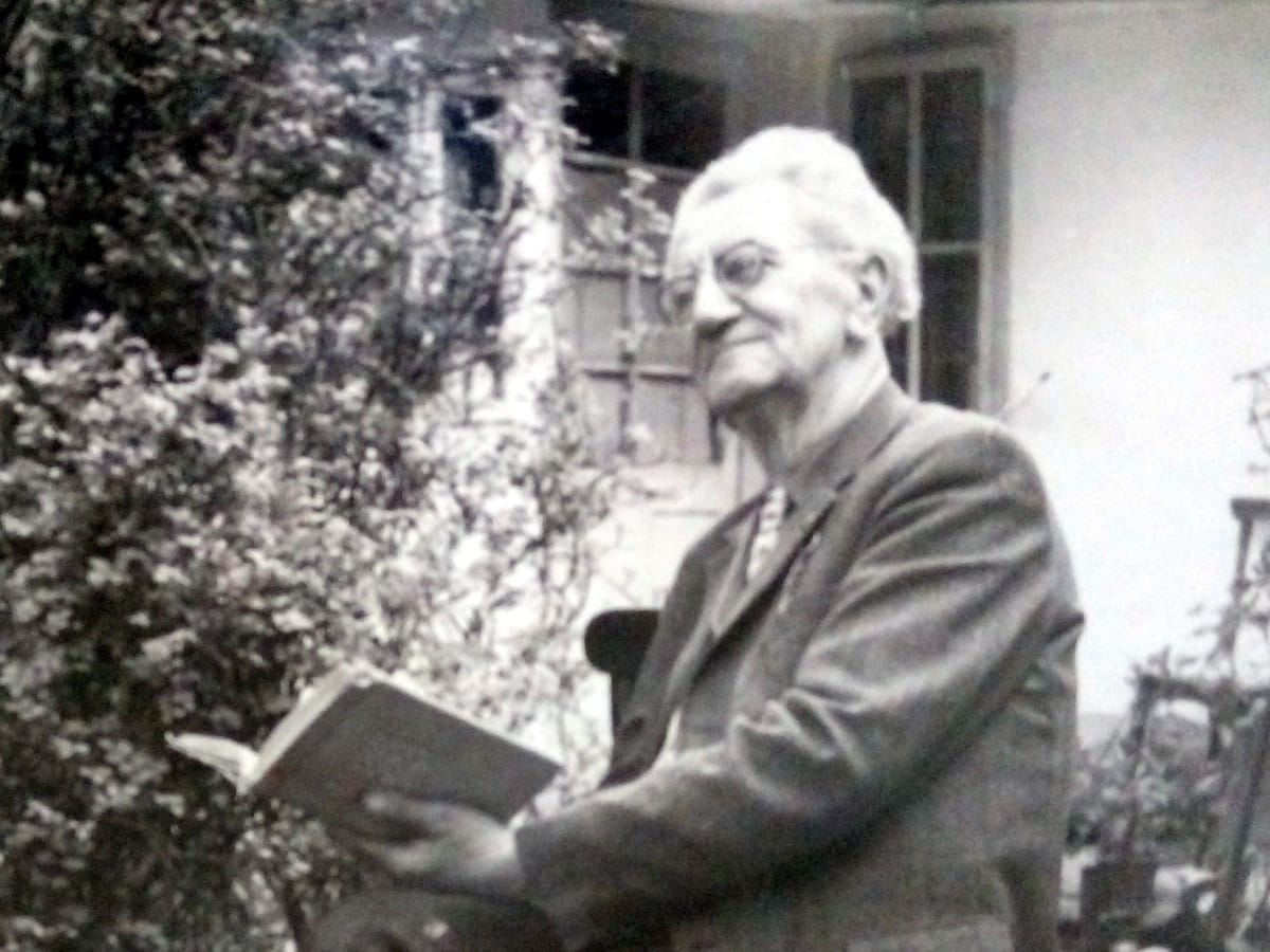 Čika Duca - legenda teatra i tvorac pesme “Niška Banja”, bez spomenika i ulice u Nišu 1 ispred kuce foto stefan markovic