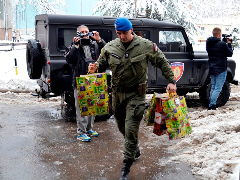 Zandarmi-paketici2;-foto-Klinicki-centar