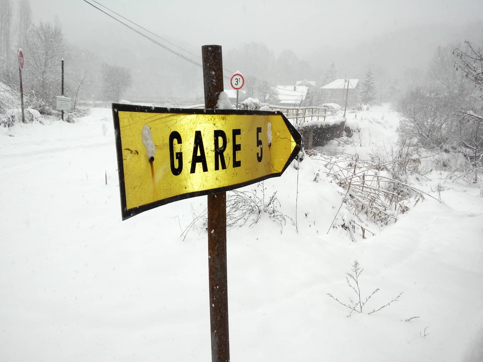 Gare Gadzin Han foto citalac